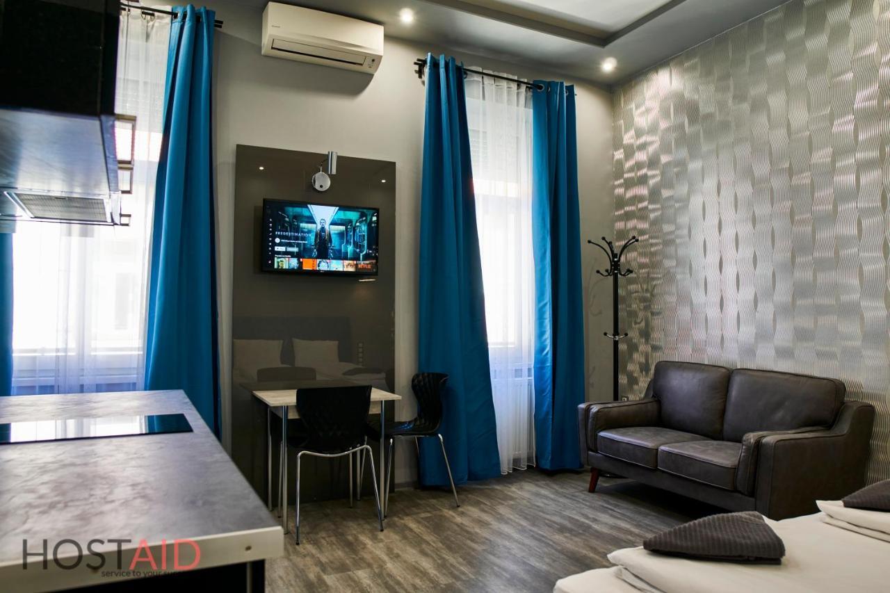 A13 Apartments - Budapest - Hostaid מראה חיצוני תמונה